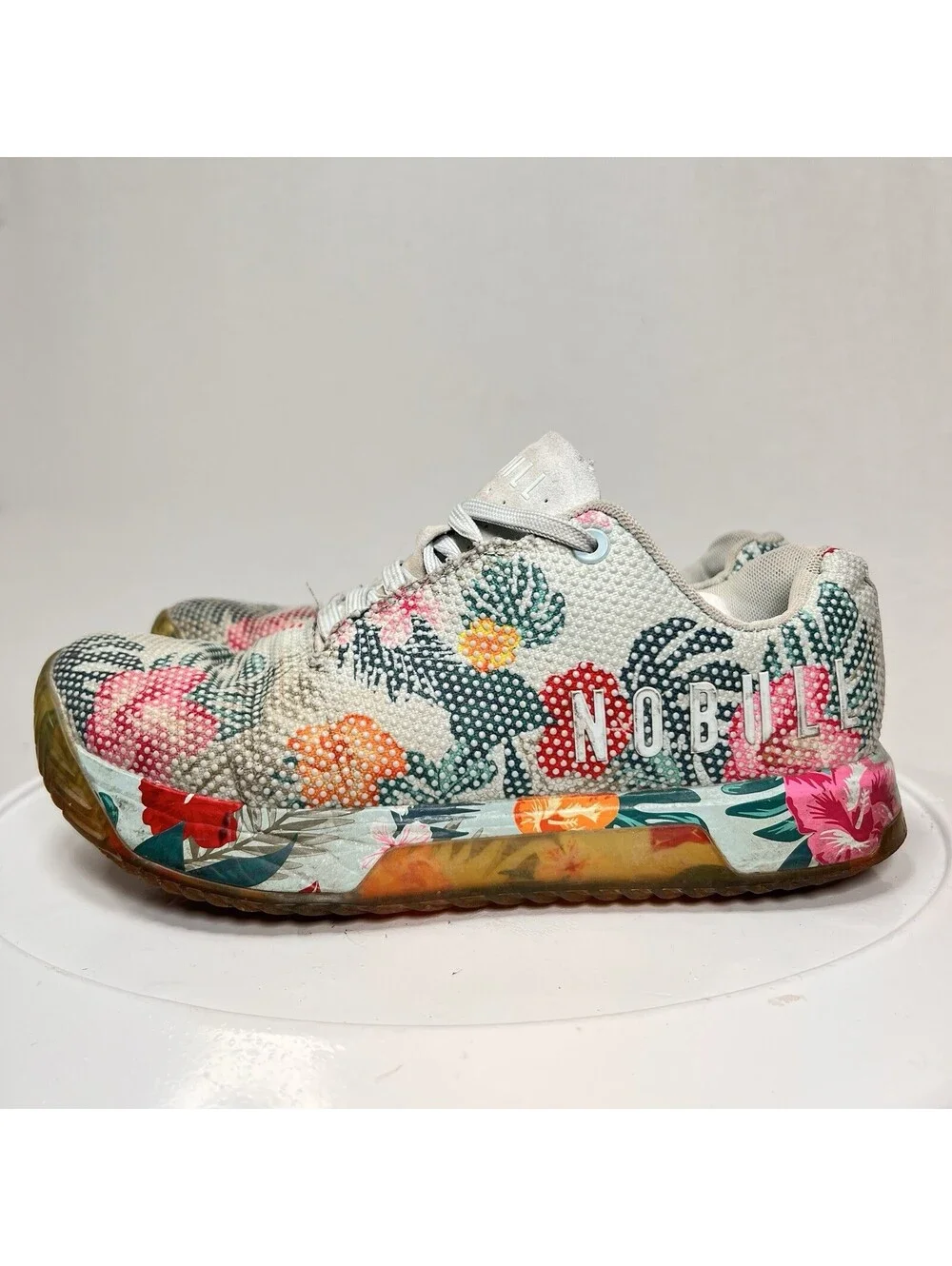 NOBULL Outwork Edge training sneakers in the Tropical Sky Women’s Sz 8.5 Floral